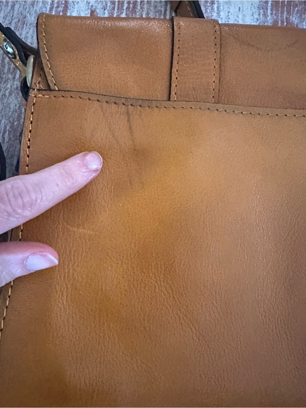 Patricia Nash Cascina Crossbody bag in cognac - Picture 4 of 11